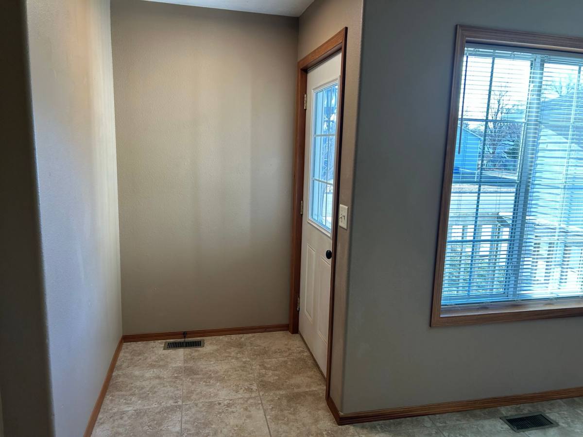 House for rent at 5706 W 58th St, Sioux Falls, SD 57106