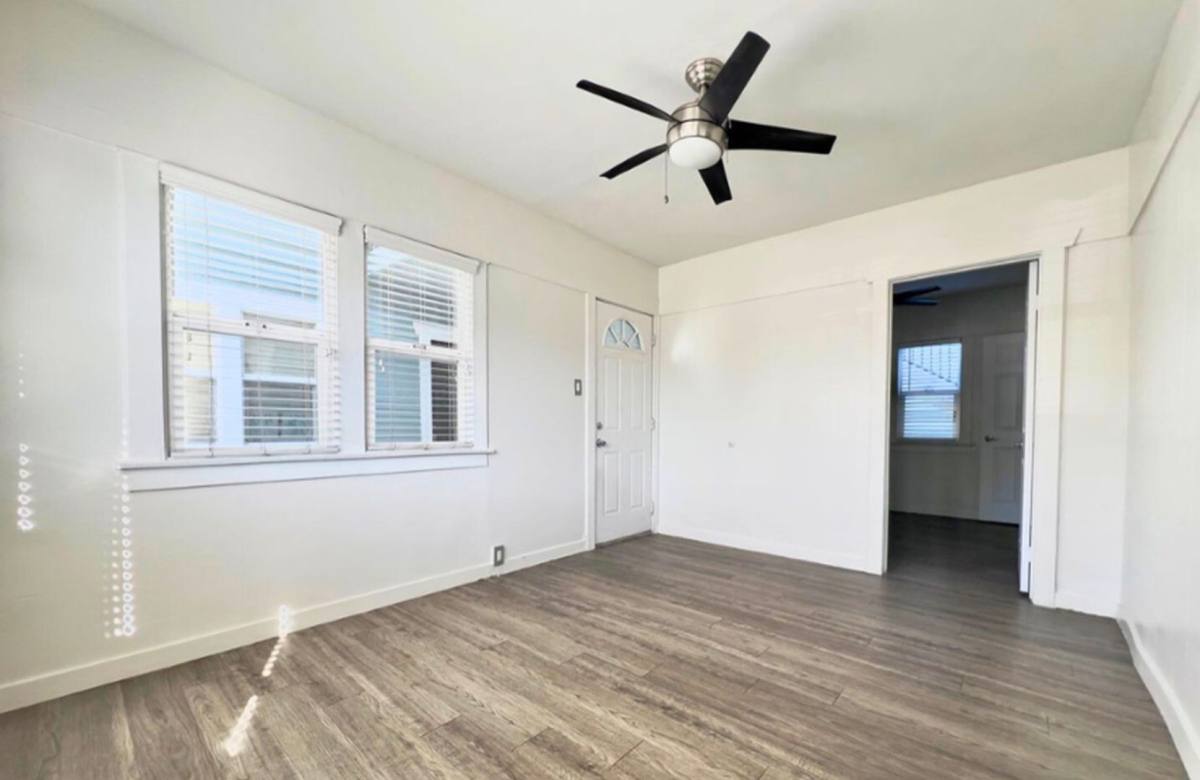 Apartment for rent at 740 Daisy Ave, Long Beach, CA 90813