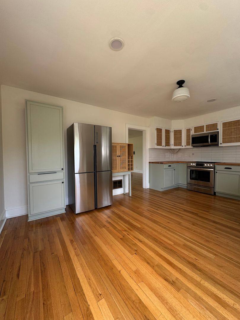 House for rent at 5120 Starkey Rd, Roanoke, VA 24018