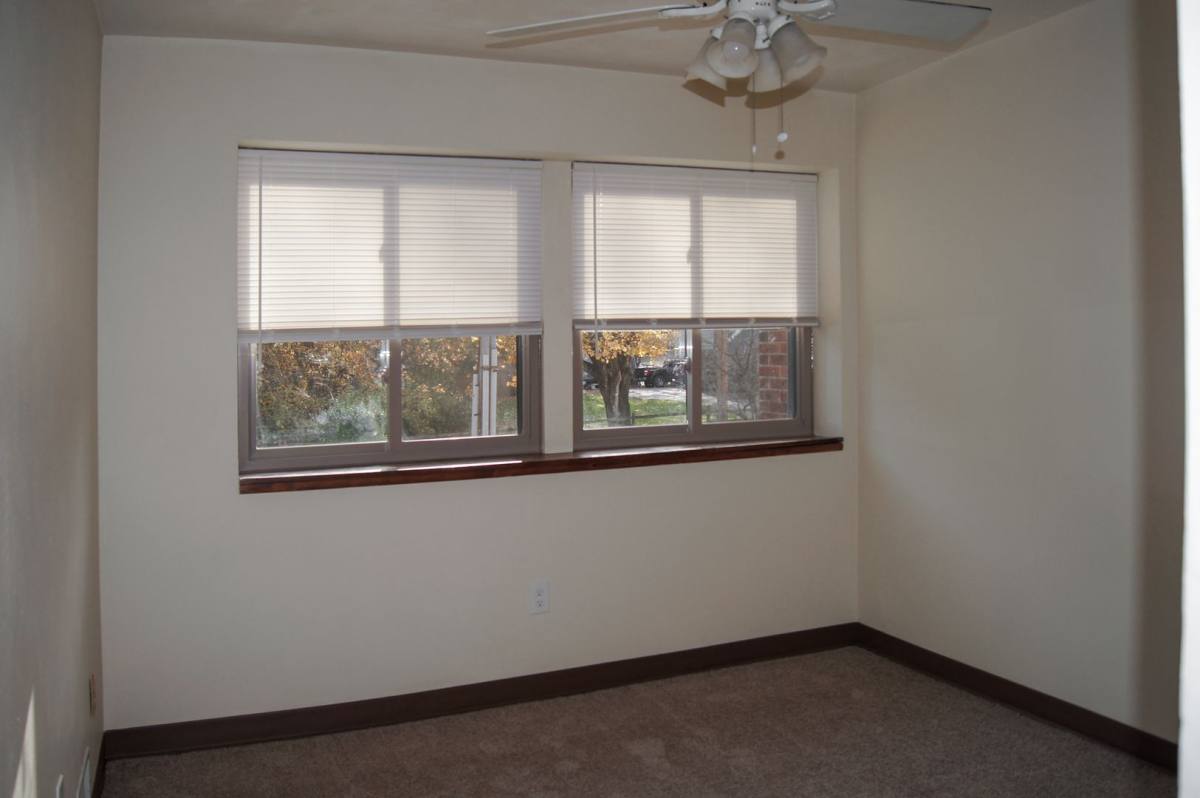 Apartment for rent at 1347 State Ave, Coraopolis, PA 15108