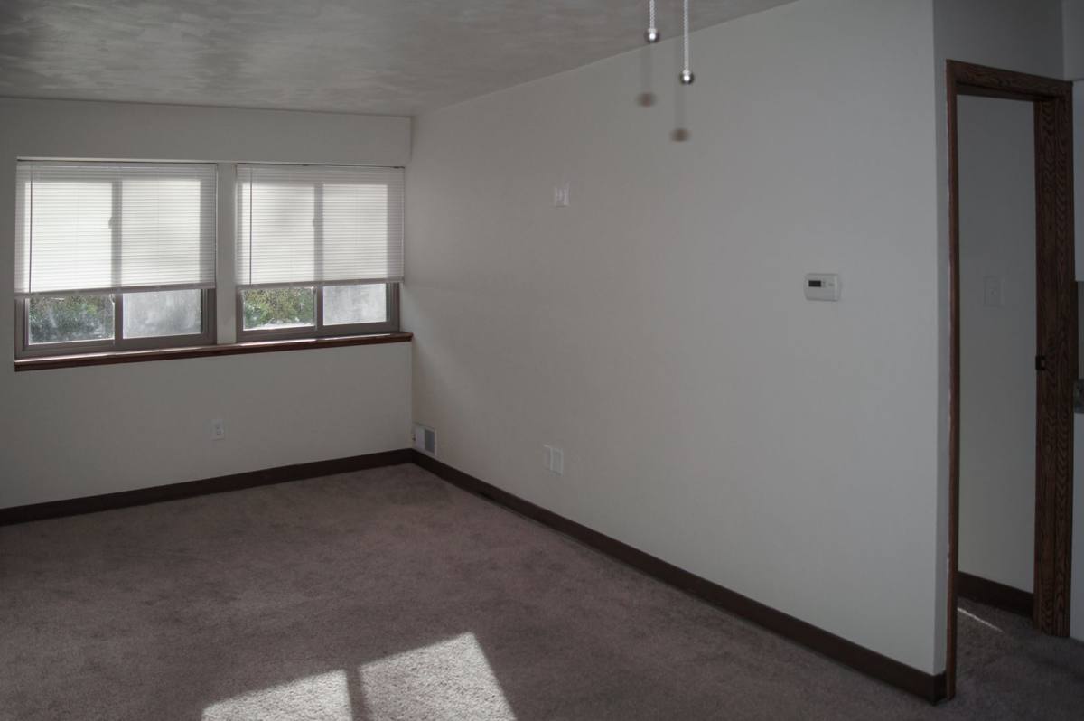 Apartment for rent at 1347 State Ave, Coraopolis, PA 15108
