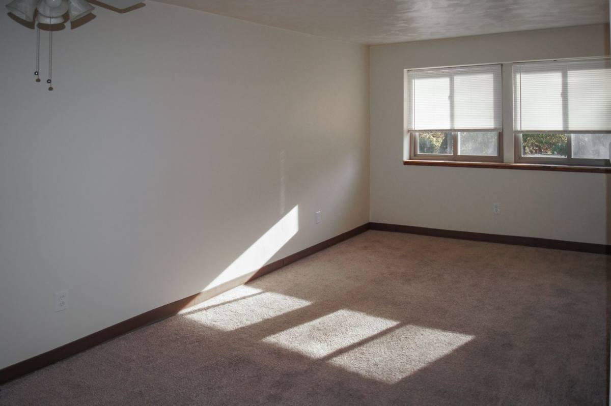 Apartment for rent at 1347 State Ave, Coraopolis, PA 15108