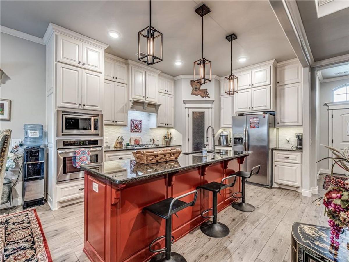 House for rent at 5009 Crater Lake Dr, Edmond, OK 73025
