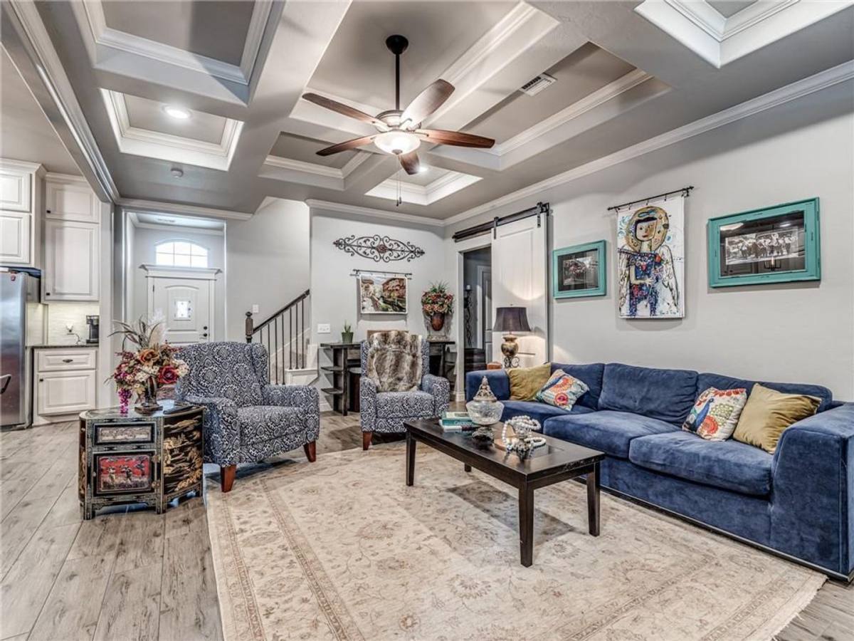House for rent at 5009 Crater Lake Dr, Edmond, OK 73025