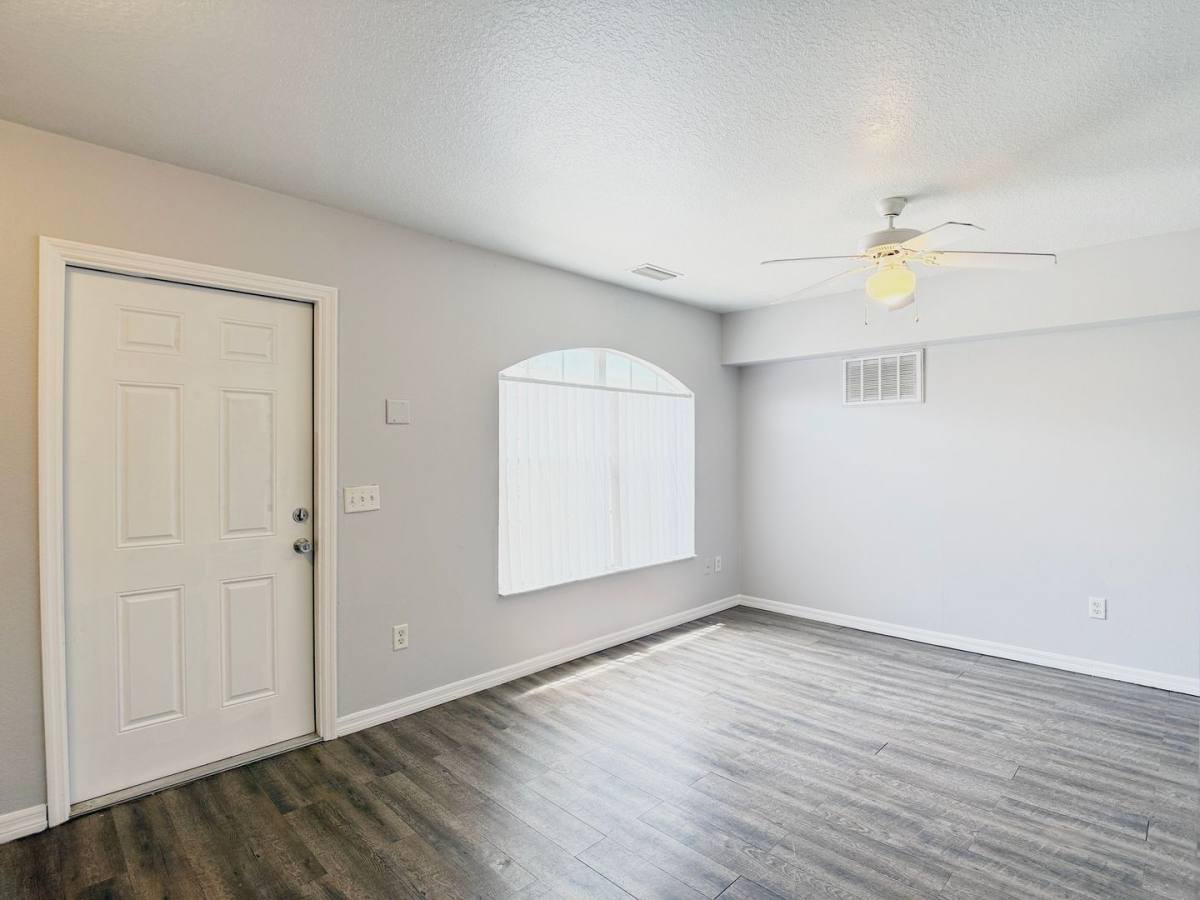 Apartment for rent at 621 Washington Palm Loop, Davenport, FL 33897