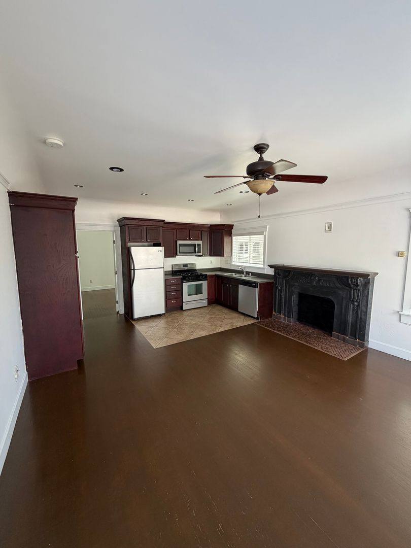 Apartment for rent at 3935 4th Ave, San Diego, CA 92103