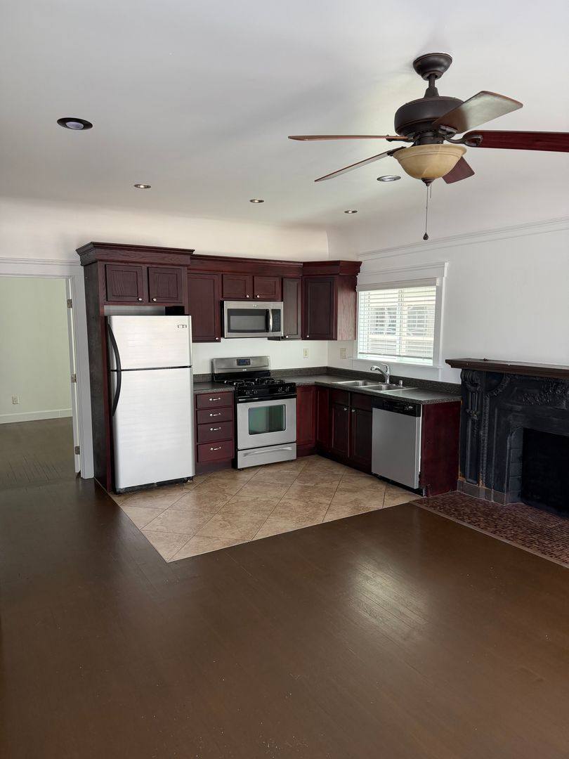 Apartment for rent at 3935 4th Ave, San Diego, CA 92103