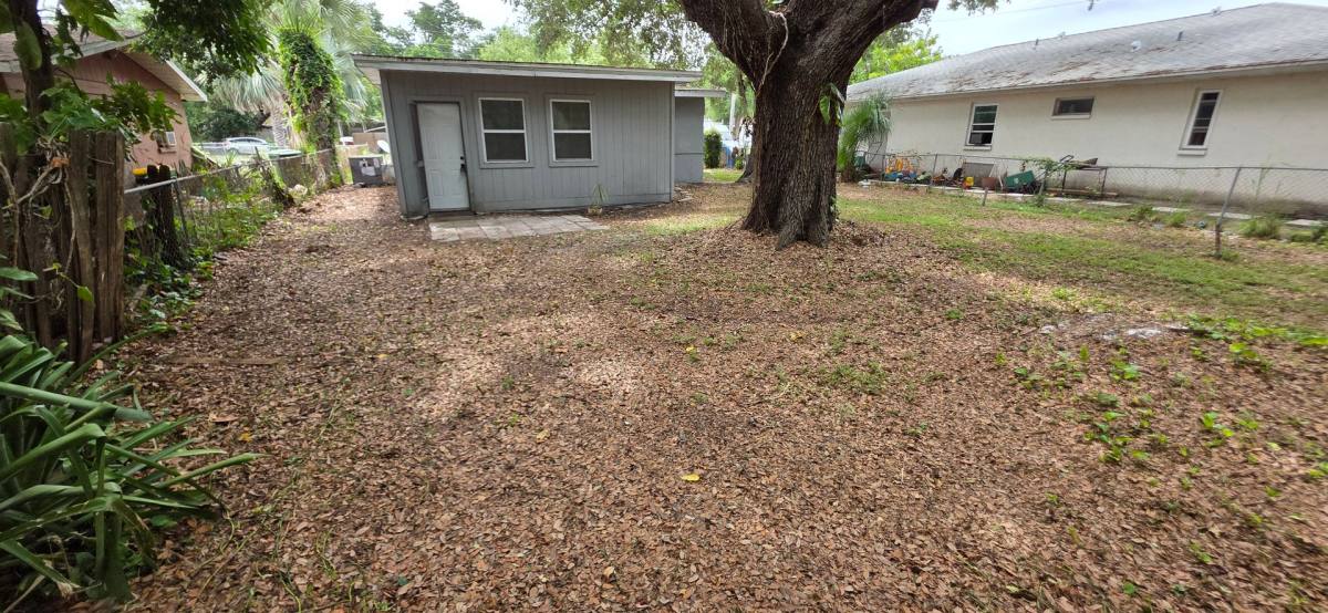 House for rent at 2425 Dixie Ave, Sarasota, FL 34234