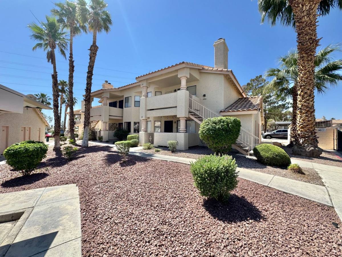 Condo for rent at 1008 Falconhead Lane, Las Vegas, NV 89128