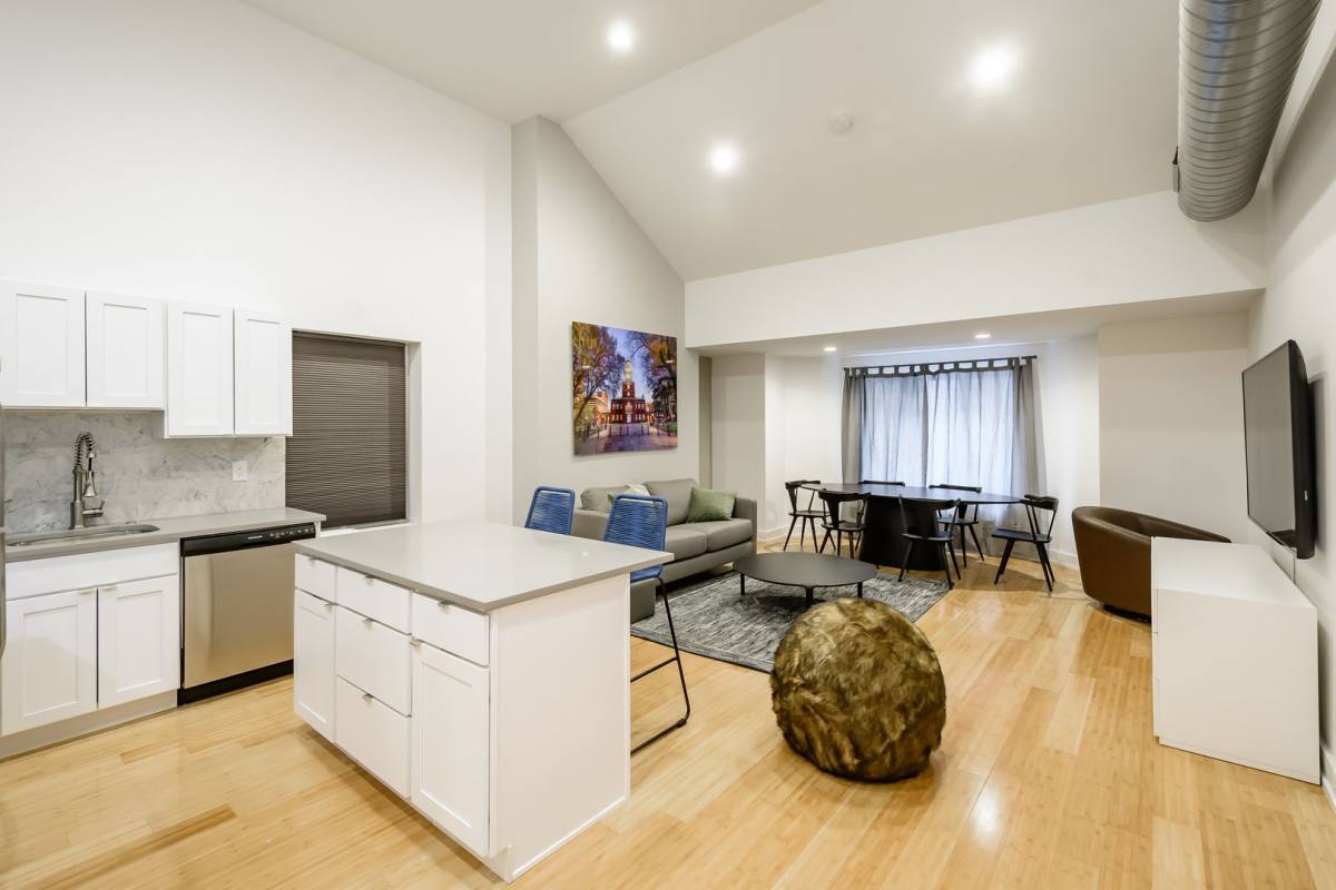 Apartment for rent at 33 S 11th St, Philadelphia, PA 19107