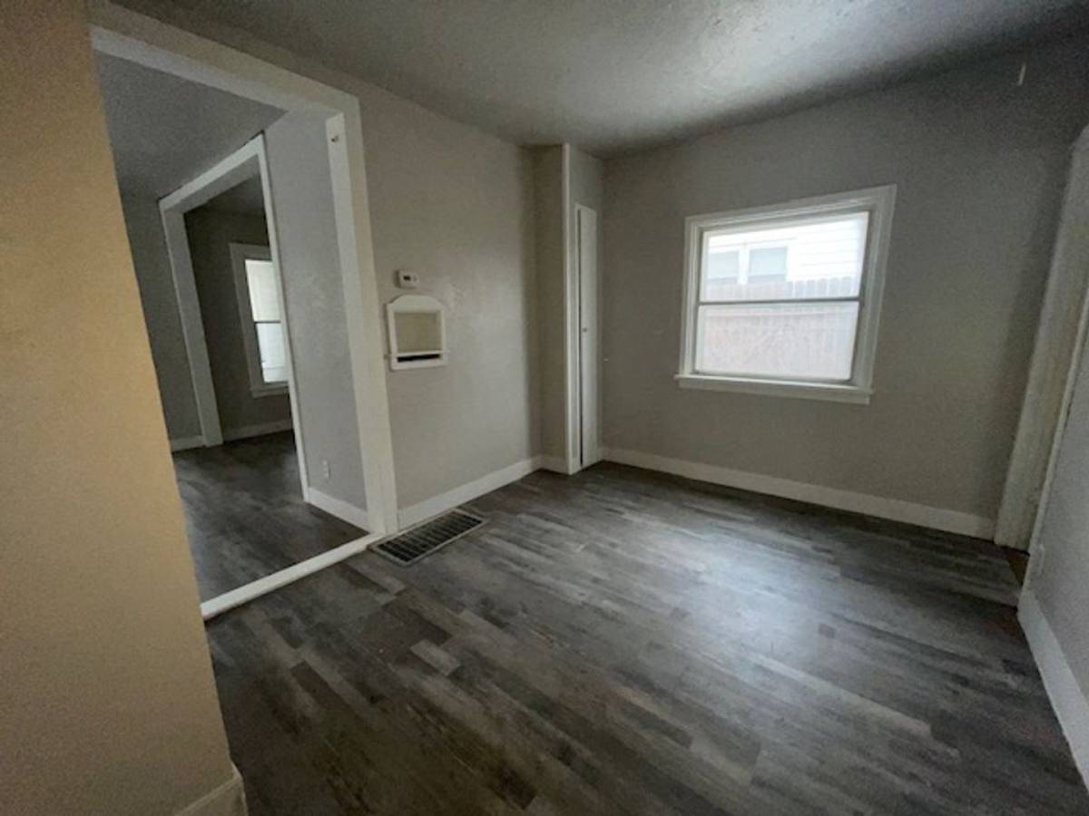 House for rent at 928 N Spring Ave, Sioux Falls, SD 57104
