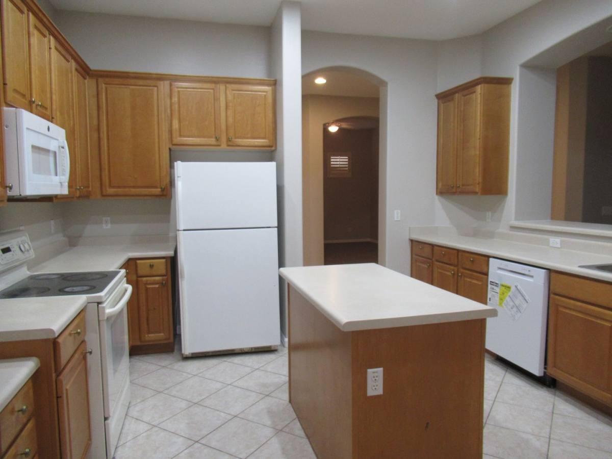 House for rent at 860 W Oriole Way, Chandler, AZ 85286