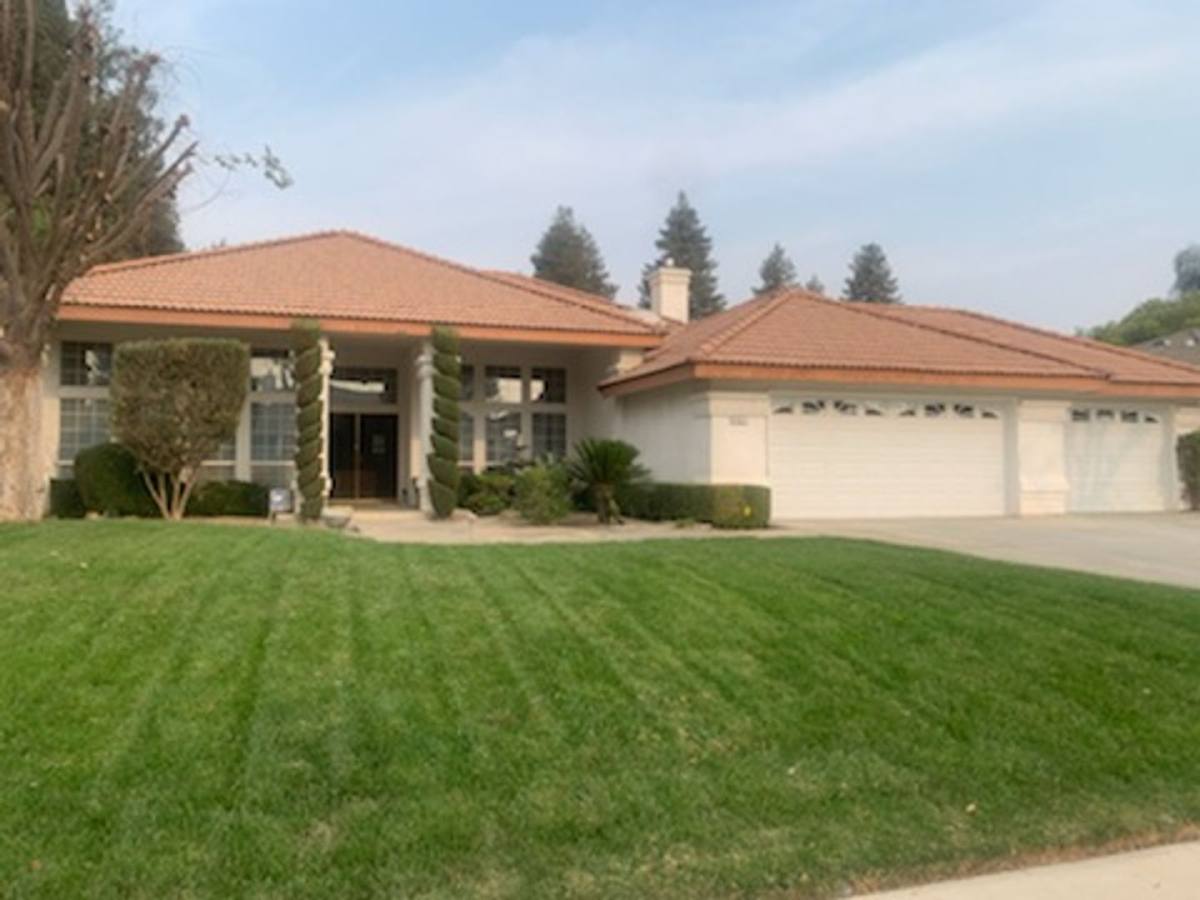 House for rent at 2112 Classen St, Bakersfield, CA 93312