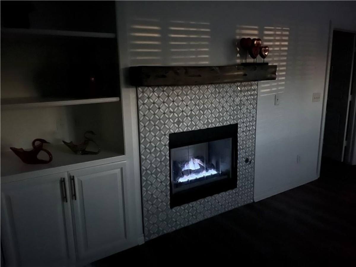 House for rent at 300 Glen Dr, Yukon, OK 73099