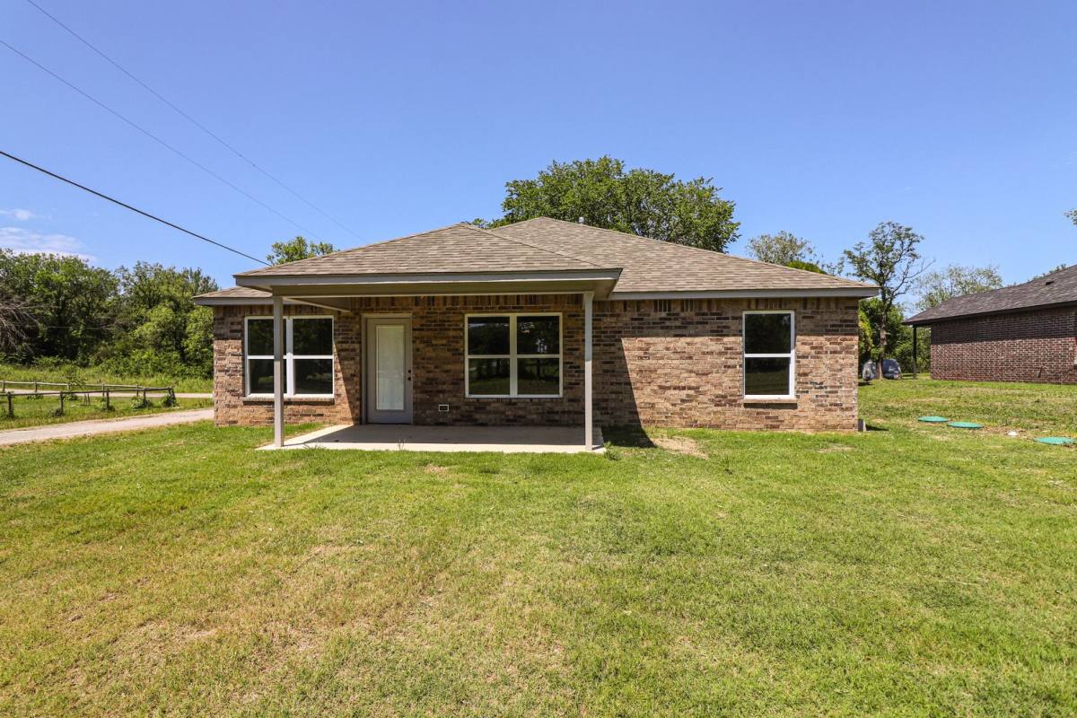 House for rent at 11104 E 138th Place N, Collinsville, OK 74021