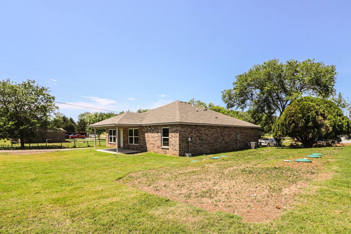 House for rent at 11104 E 138th Place N, Collinsville, OK 74021