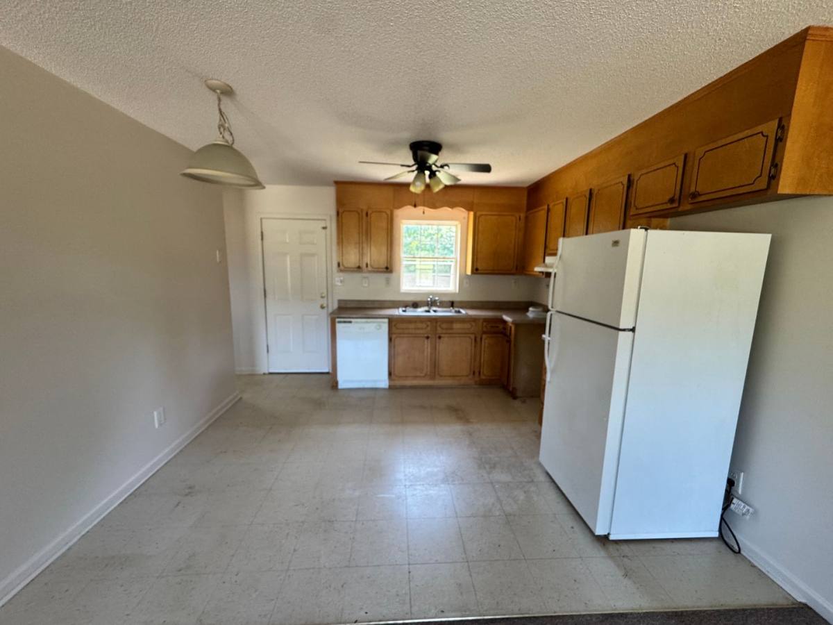 Apartment for rent at 910 Pleasant Dr, Shelby, NC 28152