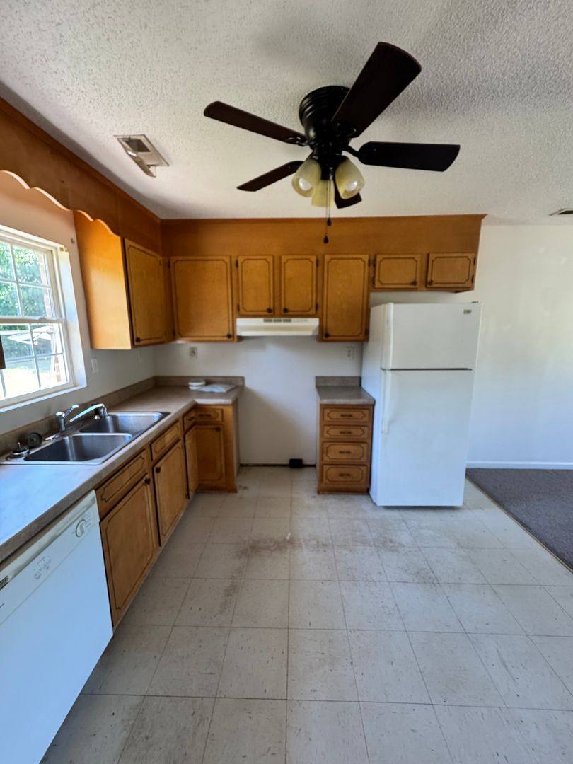 Apartment for rent at 910 Pleasant Dr, Shelby, NC 28152