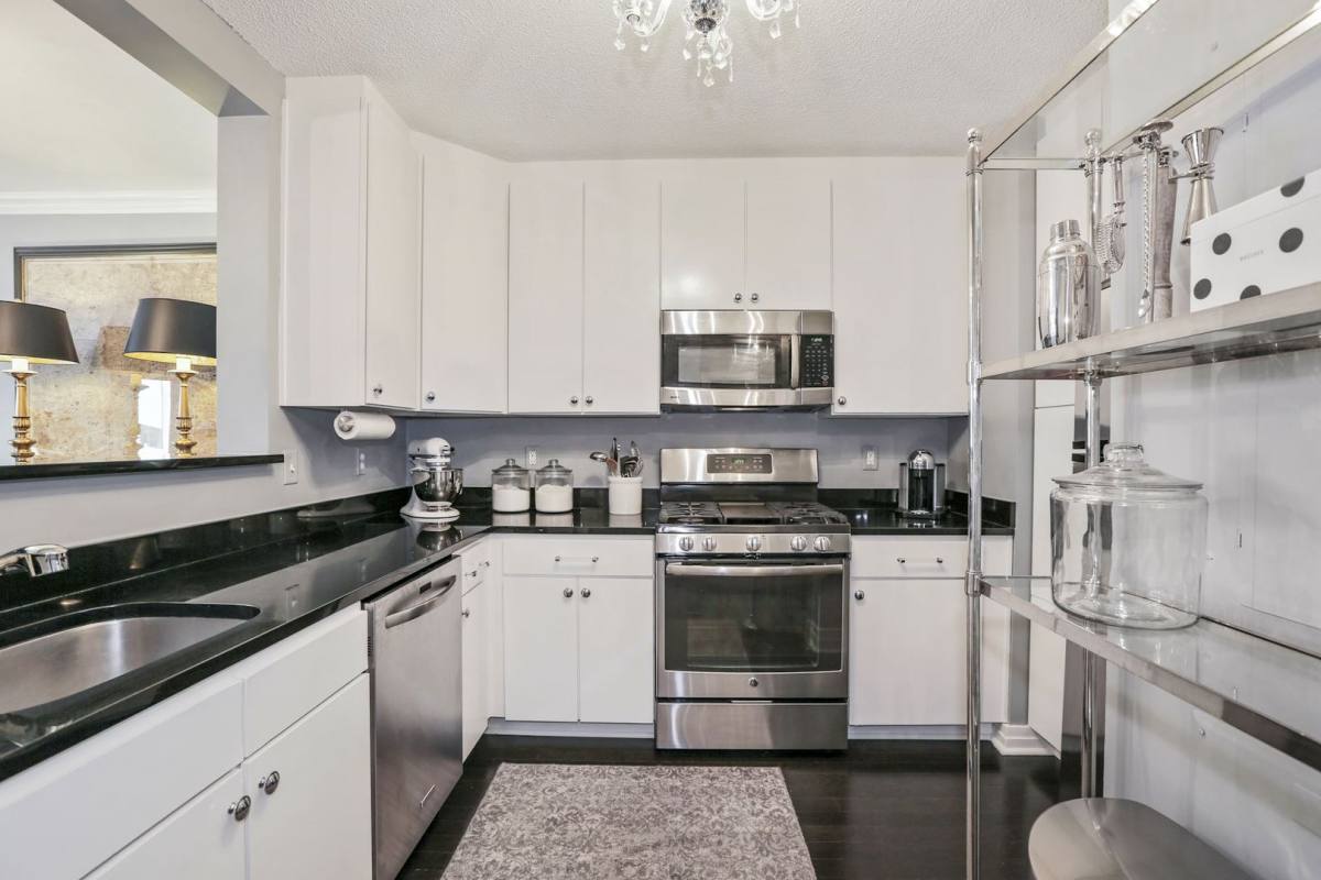Condo for rent at 915 E St NW, Washington, DC 20004
