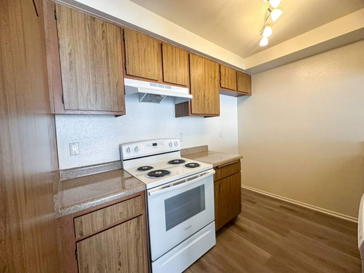 Apartment for rent at 4513 Woodman Ave, Sherman Oaks, CA 91423