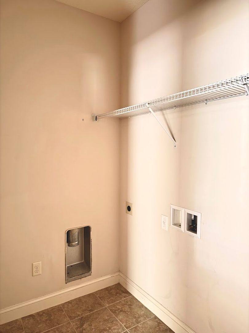 Apartment for rent at 708 Osborne St, Saint Marys, GA 31558