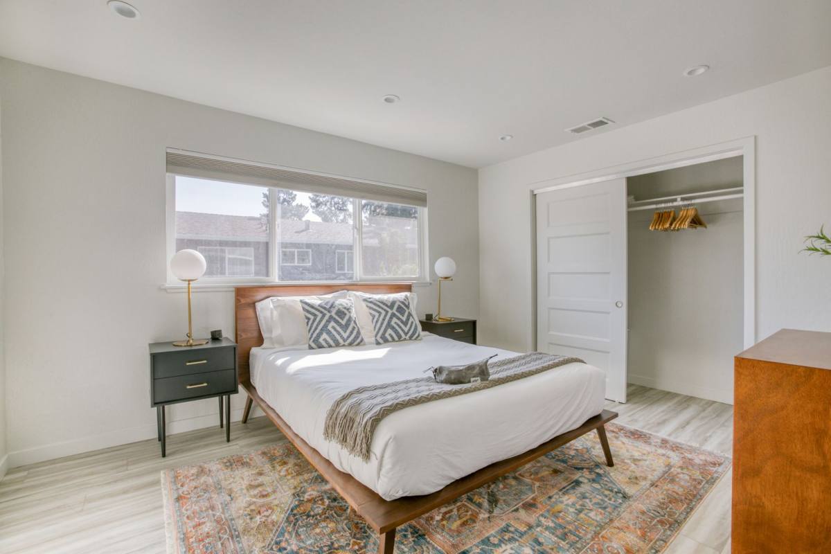 Apartment for rent at 1355 S Wolfe Rd, Sunnyvale, CA 94087