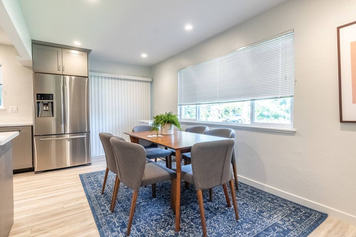 Apartment for rent at 1355 S Wolfe Rd, Sunnyvale, CA 94087