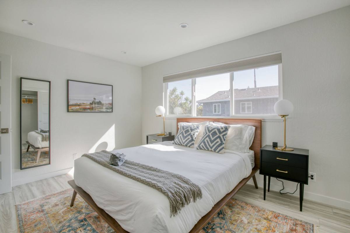 Apartment for rent at 1355 S Wolfe Rd, Sunnyvale, CA 94087