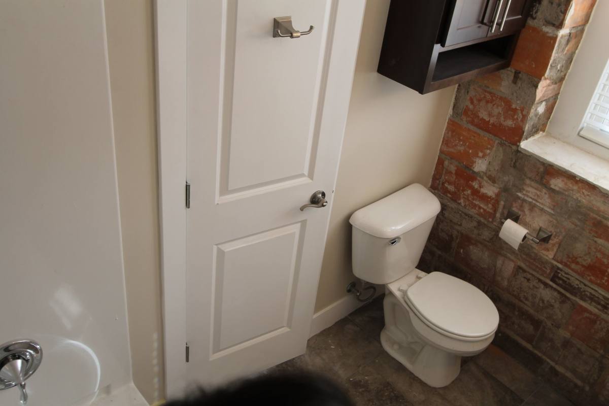 Apartment for rent at 1148 Park Ave, Omaha, NE 68105