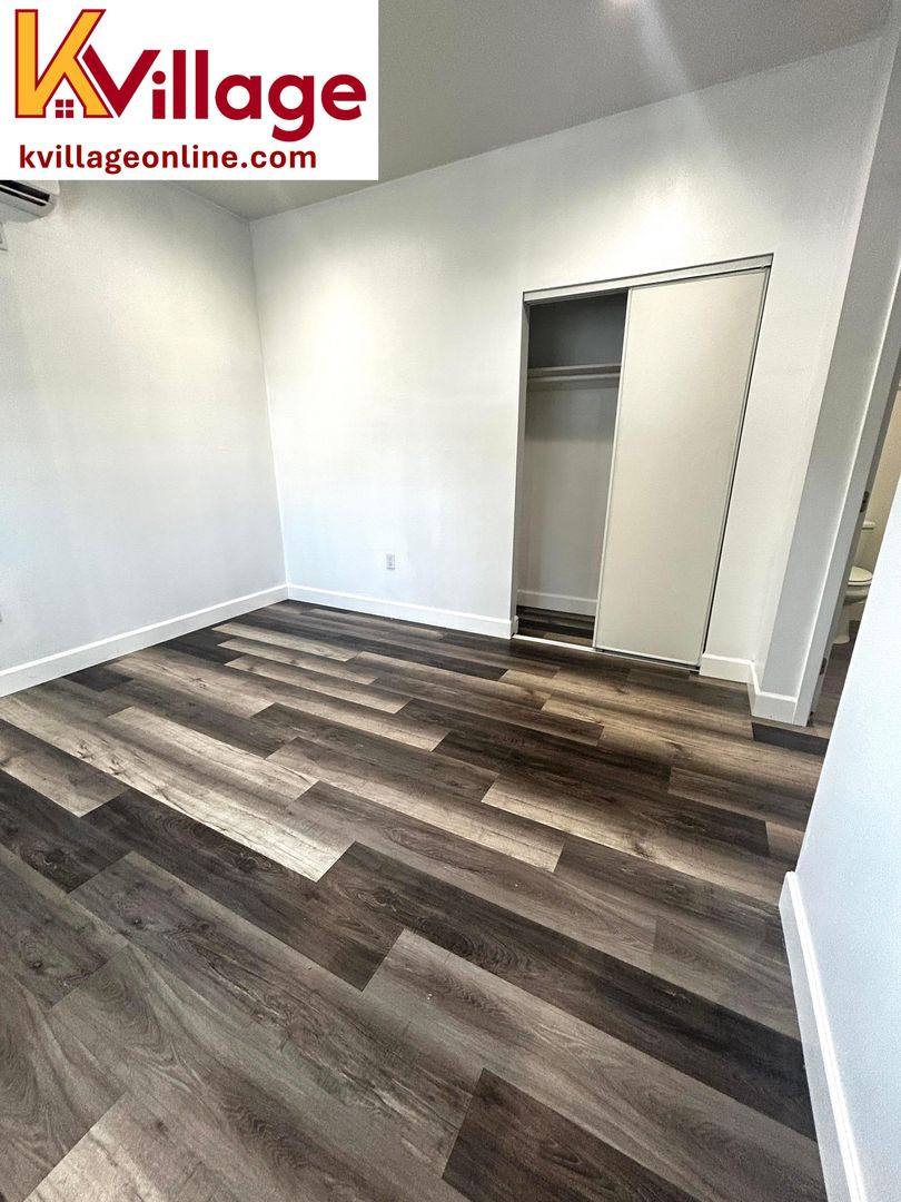 Apartment for rent at 1565 W 36th St, Los Angeles, CA 90018