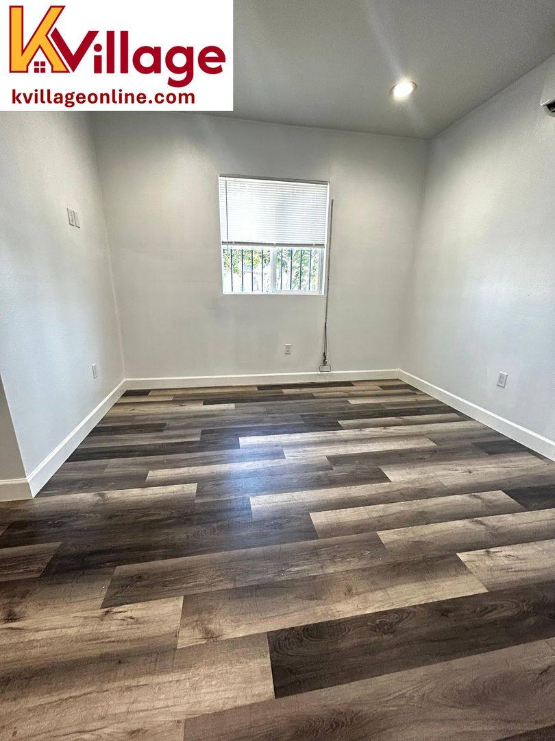 Apartment for rent at 1565 W 36th St, Los Angeles, CA 90018