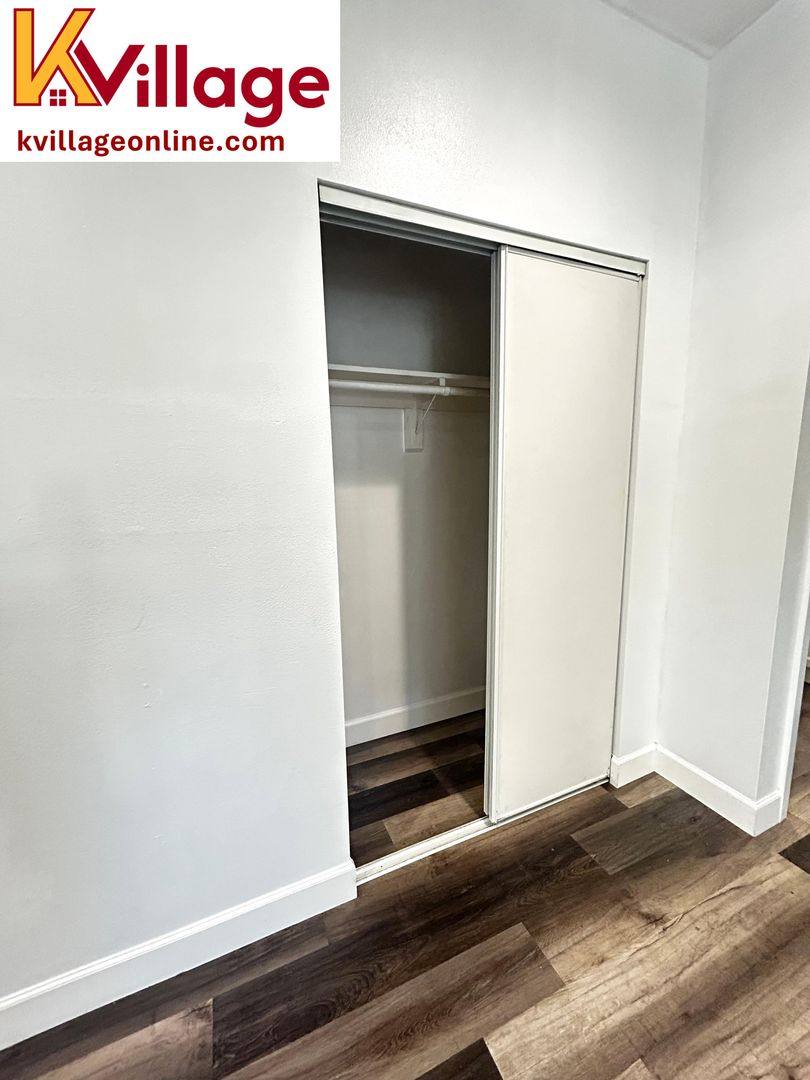 Apartment for rent at 1565 W 36th St, Los Angeles, CA 90018