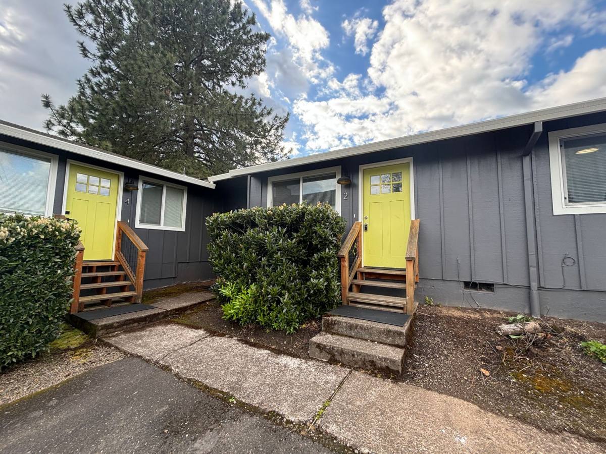 Apartment for rent at 22833 SW Washington St, Sherwood, OR 97140