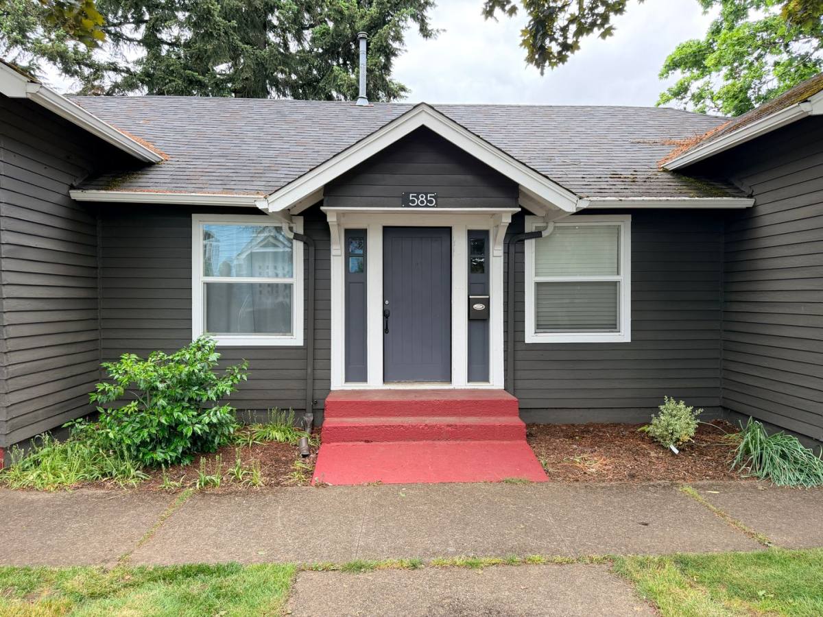 Apartment for rent at 585 Highland Ave NE, Salem, OR 97301