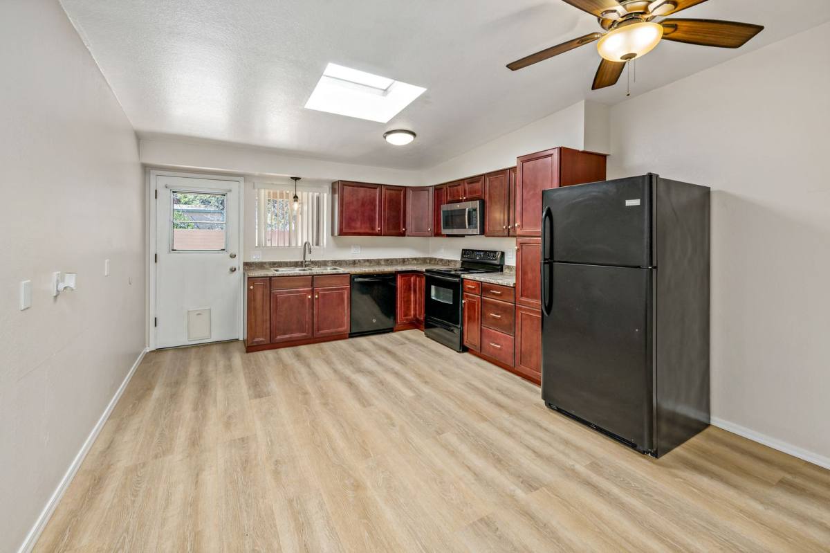 Townhouse for rent at 3362 E Fort Lowell, Tucson, AZ 85716
