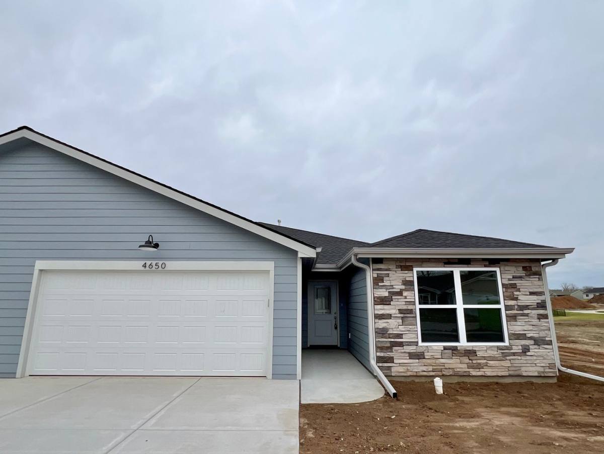 House for rent at 4650 Pierce Dr, Manhattan, KS 66502