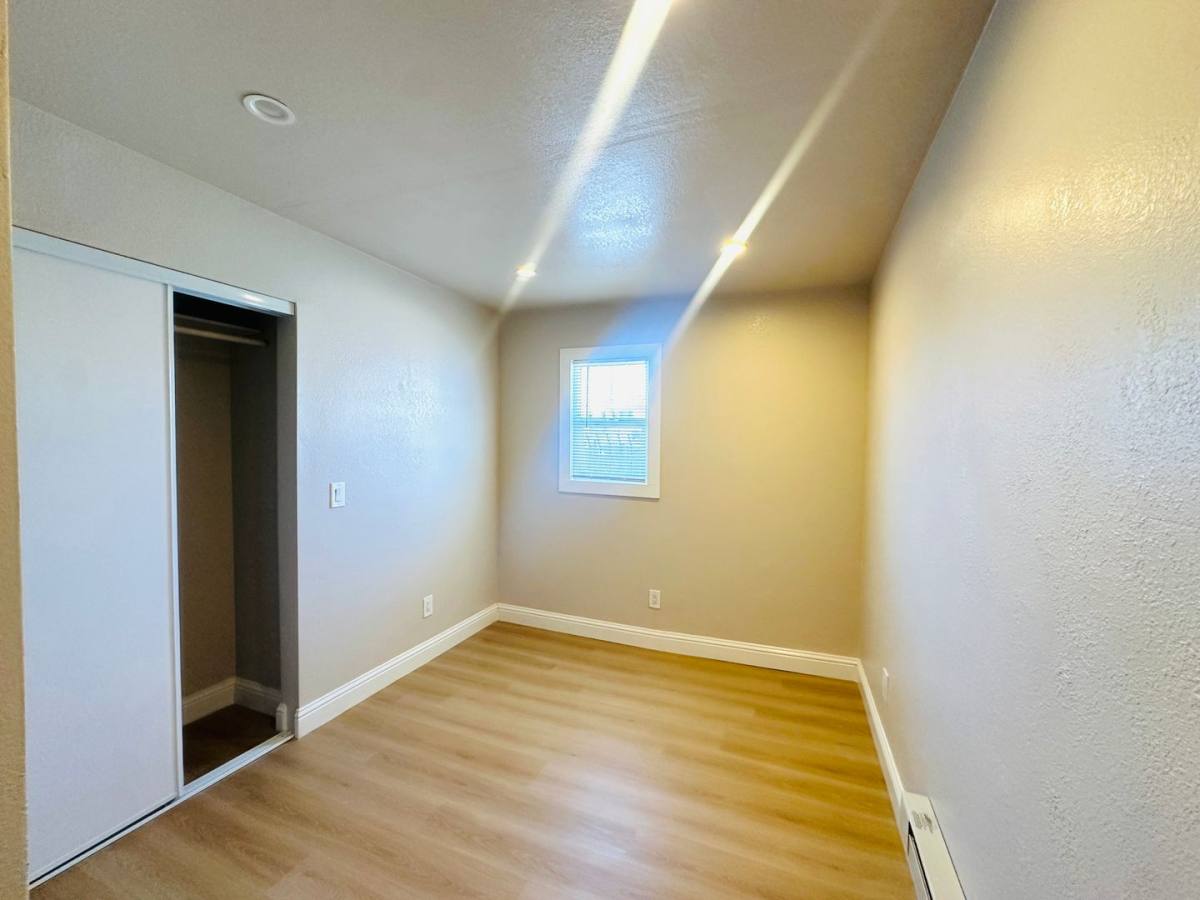Apartment for rent at 3210 San Leandro St, Oakland, CA 94601