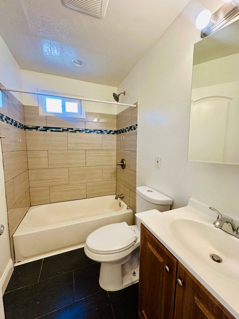 Apartment for rent at 3210 San Leandro St, Oakland, CA 94601