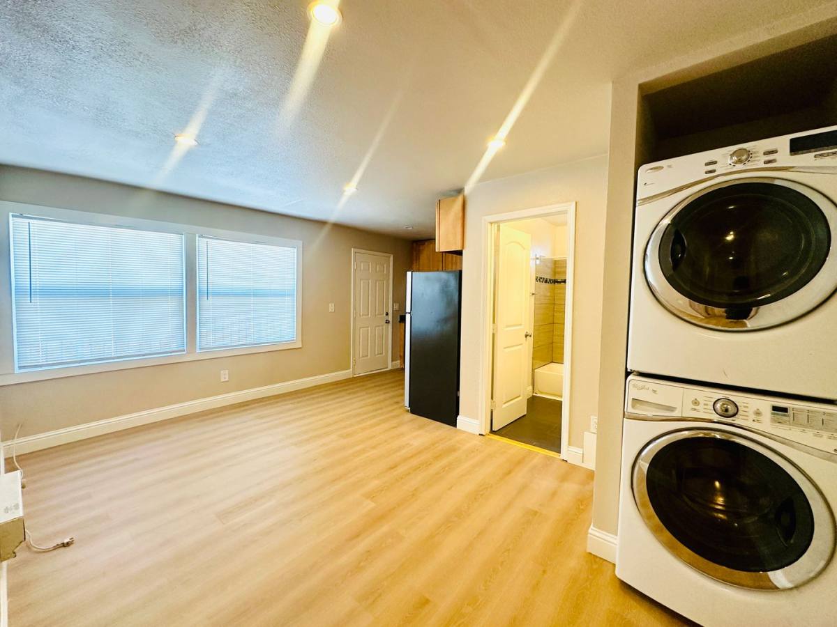 Apartment for rent at 3210 San Leandro St, Oakland, CA 94601