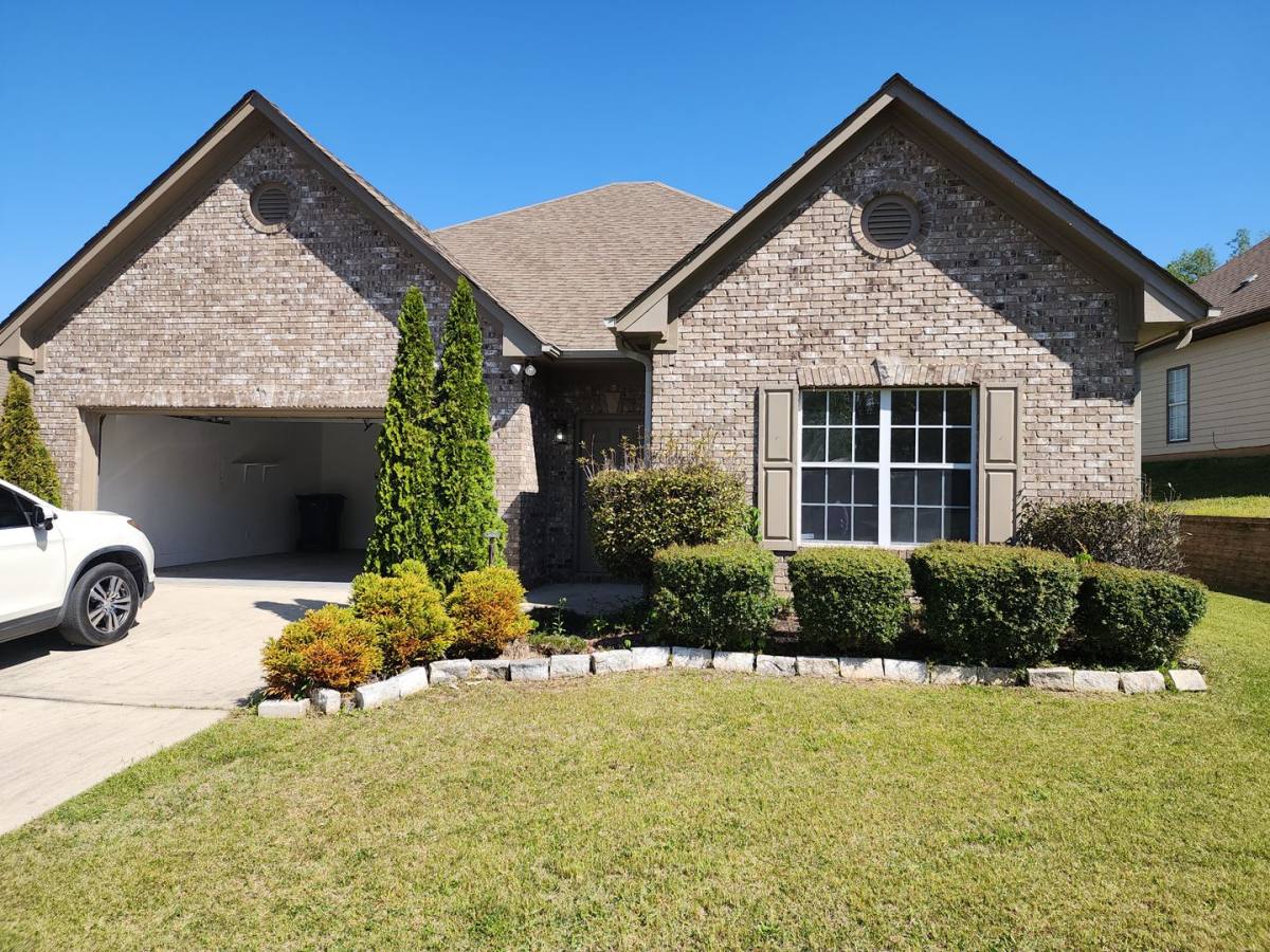 House for rent at 446 Savannah Cove, Calera, AL 35040