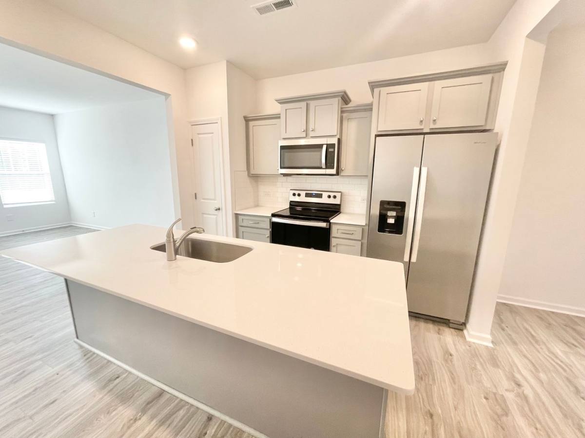 Townhouse for rent at 1351 Darlington Dr, Lowell, NC 28098