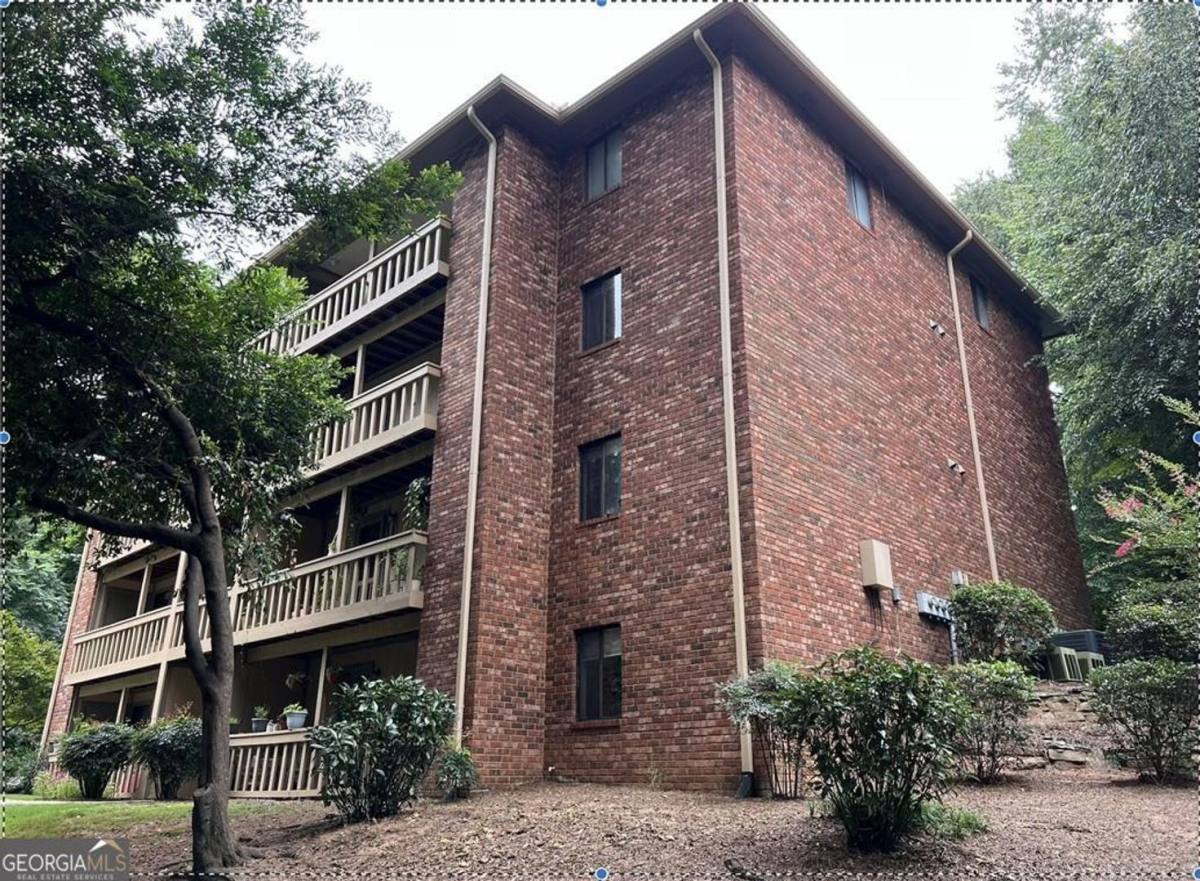 Apartment for rent at 174 Talmadge St, Athens, GA 30606