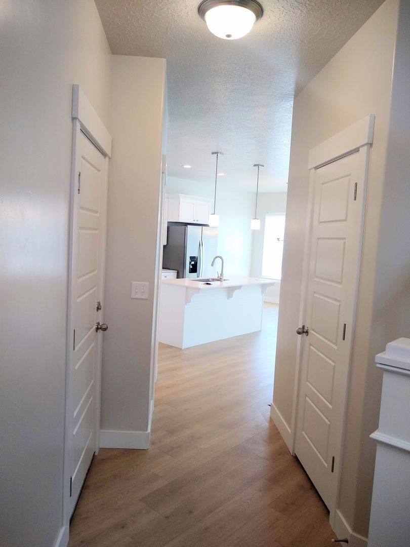 Townhouse for rent at 16056 Bodmin Way, Riverton, UT 84065