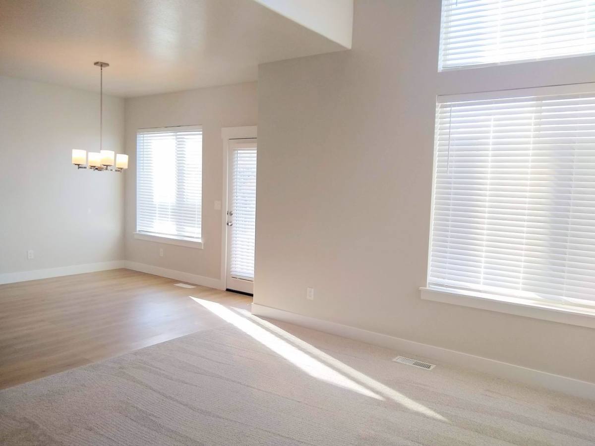 Townhouse for rent at 16056 Bodmin Way, Riverton, UT 84065