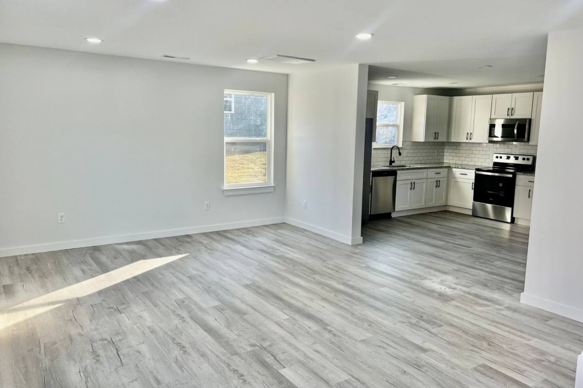 Townhouse for rent at 4th St Dr NE, Hickory, NC 28601