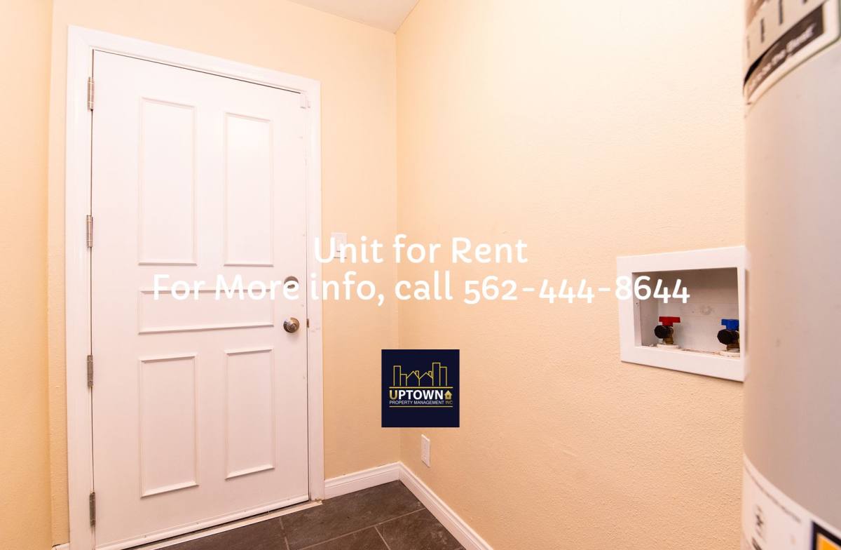 Townhouse for rent at 2115-2117 103rd Place, Los Angeles, CA 90047