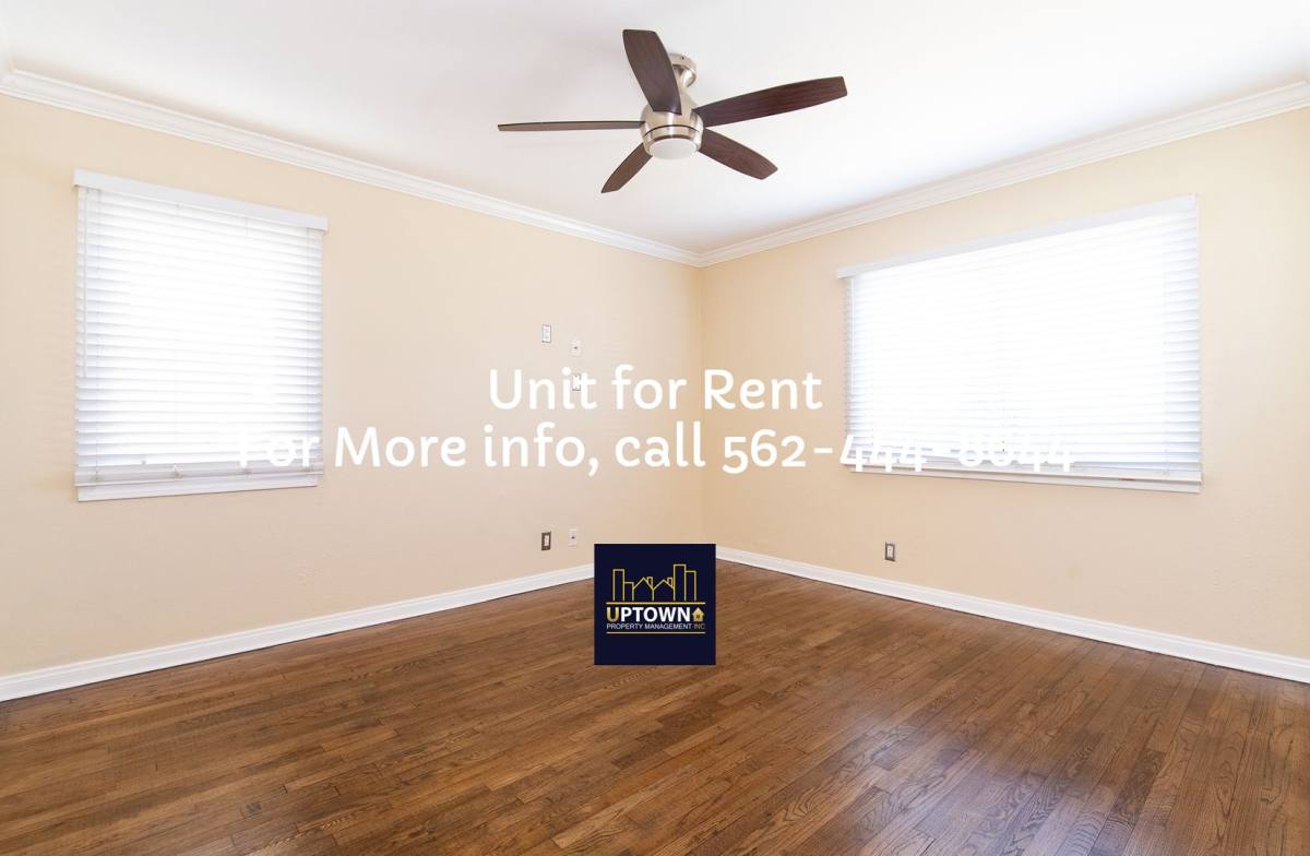 Townhouse for rent at 2115-2117 103rd Place, Los Angeles, CA 90047