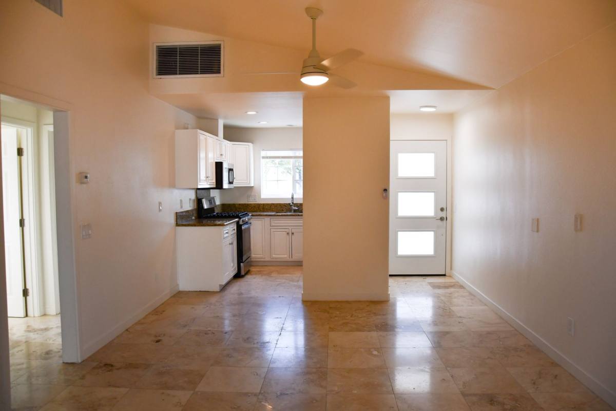 Apartment for rent at 316 N Parker, Orange, CA 92868