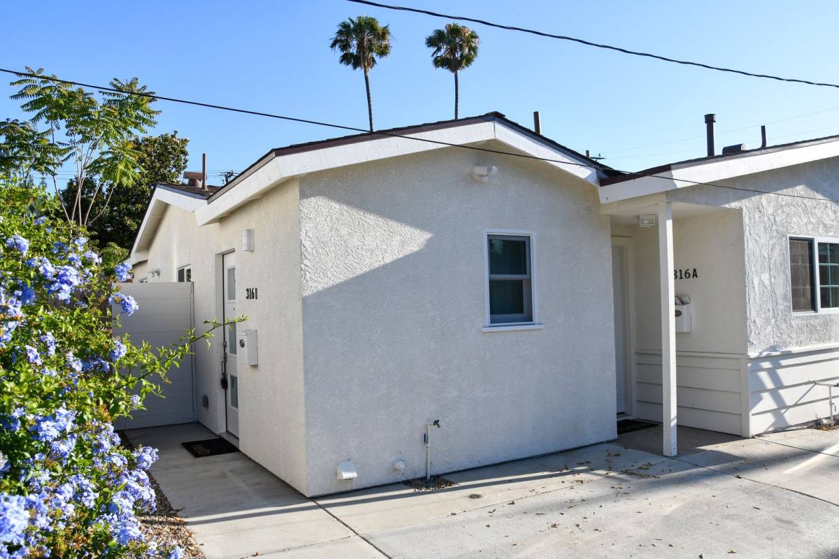 Apartment for rent at 316 N Parker, Orange, CA 92868