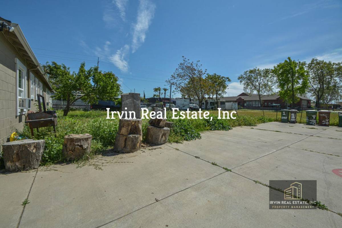 Apartment for rent at 537 1 2 E Pine St, Lodi, CA 95240